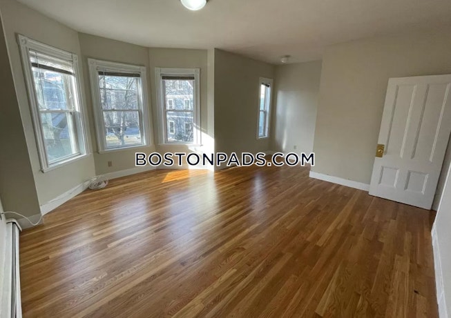 Cambridge - $2,850 /mo