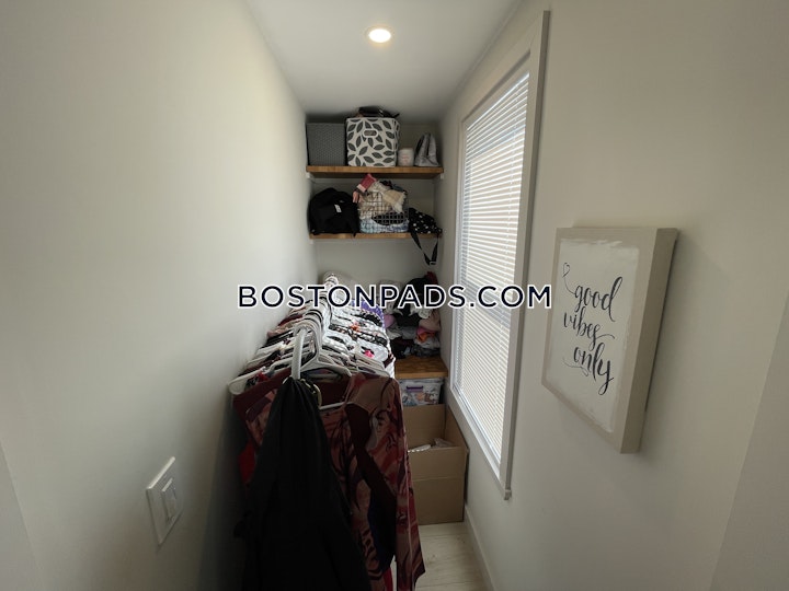Howell St. Boston picture 9