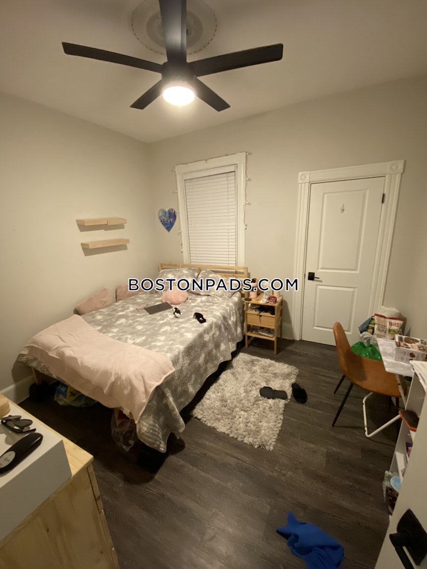 Boston - $6,400 /month