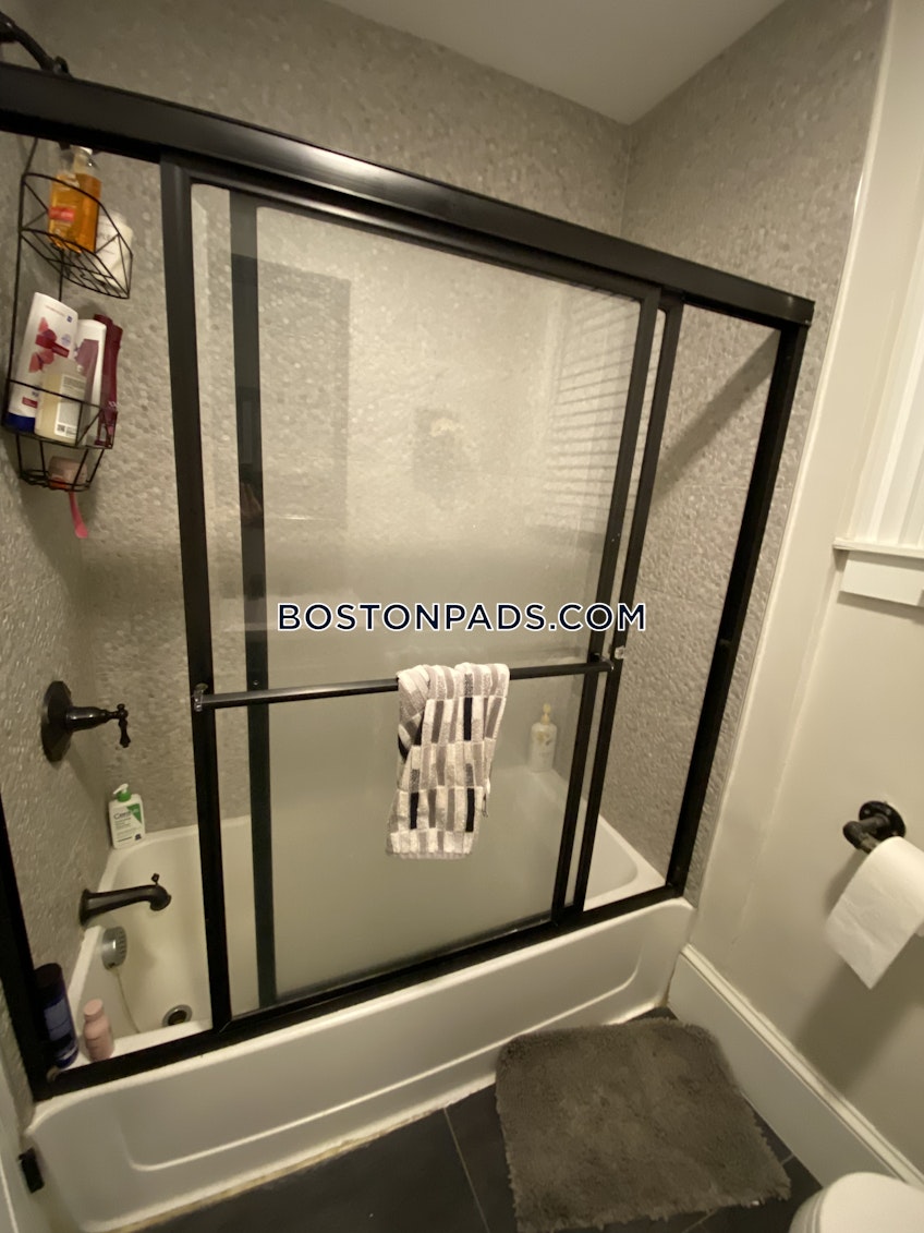 Boston - $6,400 /month