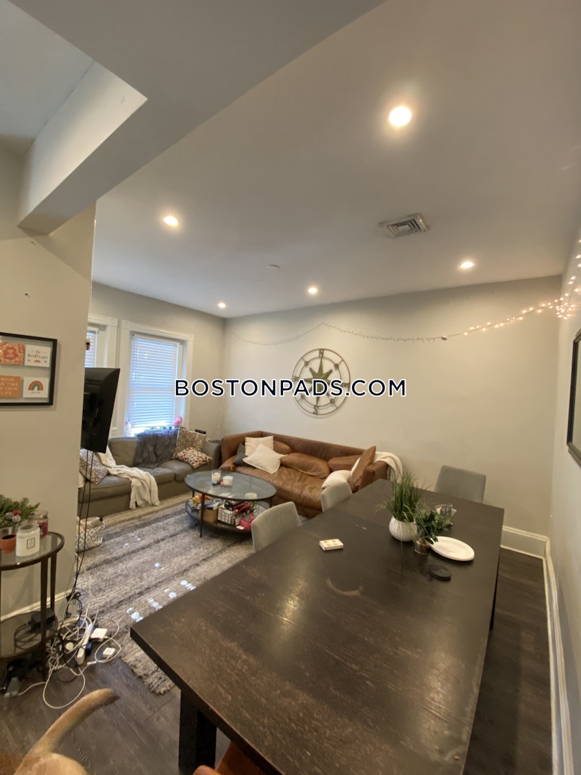 Boston - $6,400 /month