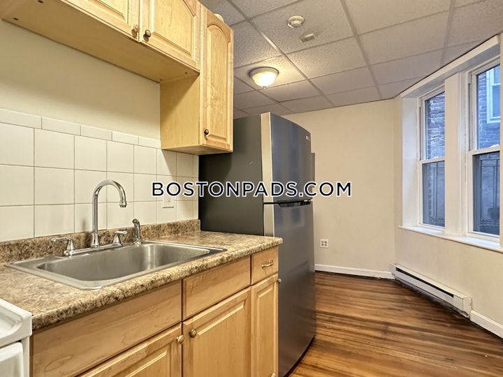 north-end-apartment-for-rent-2-bedrooms-1-bath-boston-4350-4555303 