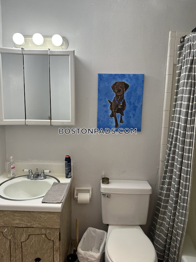 Boston - $4,800 /mo