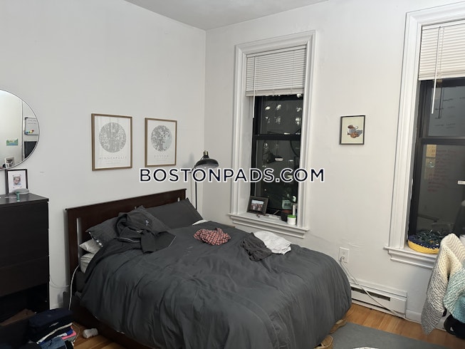 Boston - $4,800 /mo