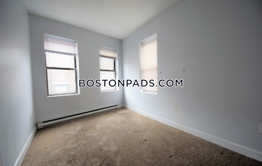 Boston - $3,495 /month