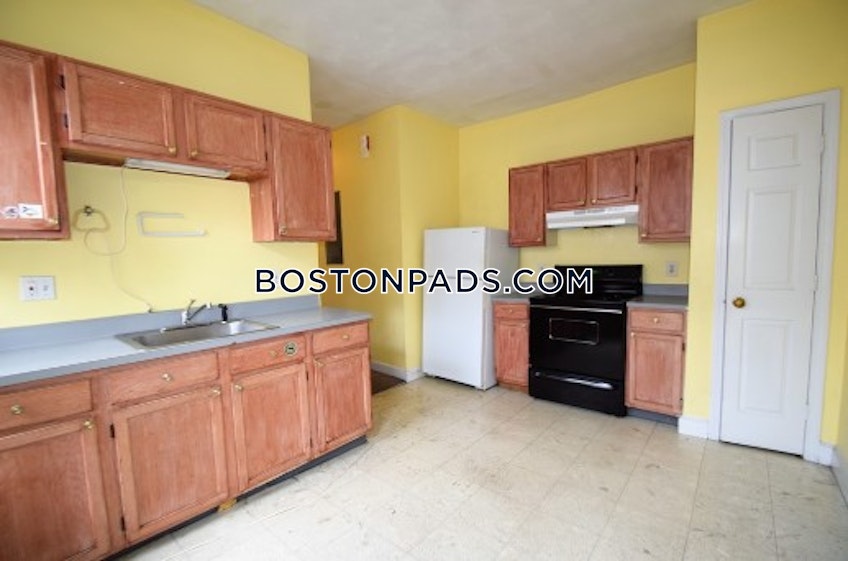 Boston - $3,495 /month