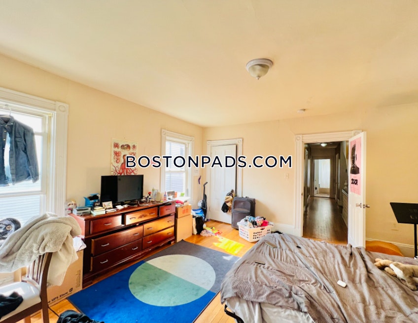 Boston - $6,350 /month
