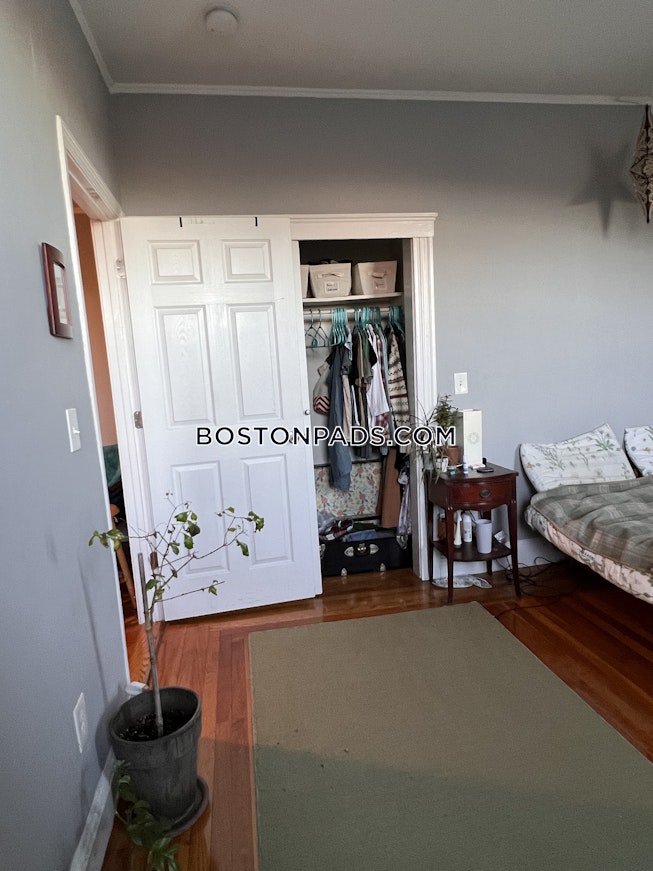 Boston - $1,800 /mo