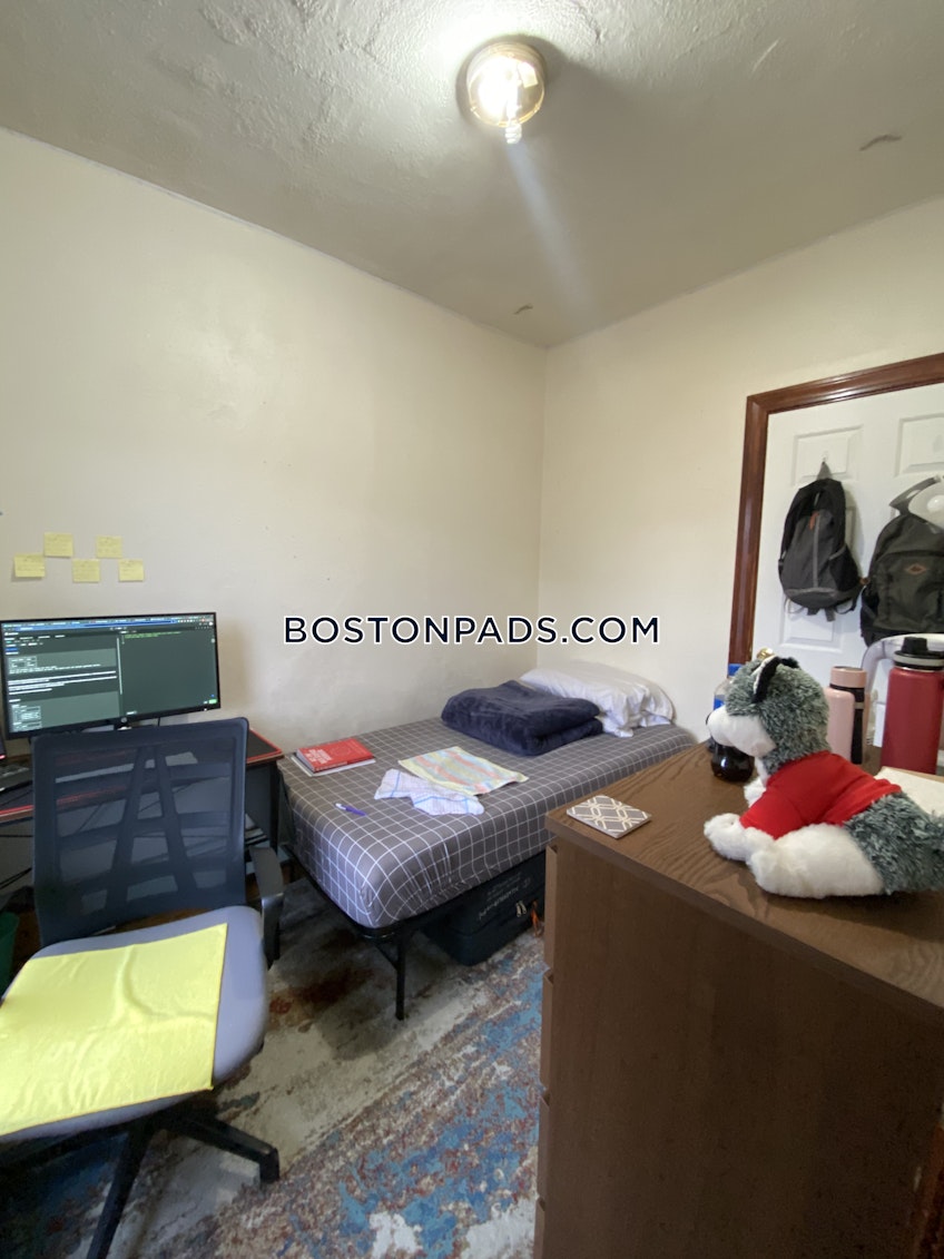 Boston - $3,800 /month