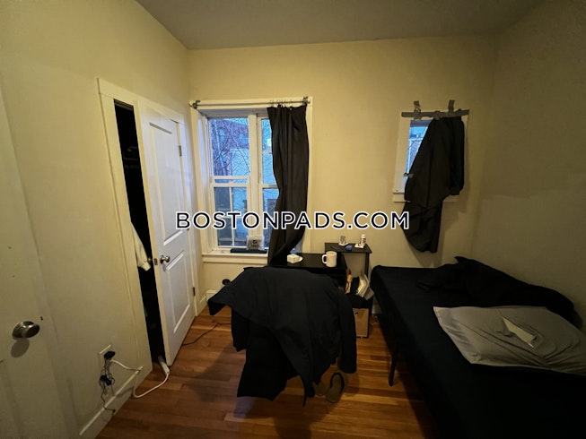 Roxbury Crossing - $4,800 /mo