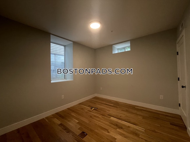 Boston - $5,400 /mo