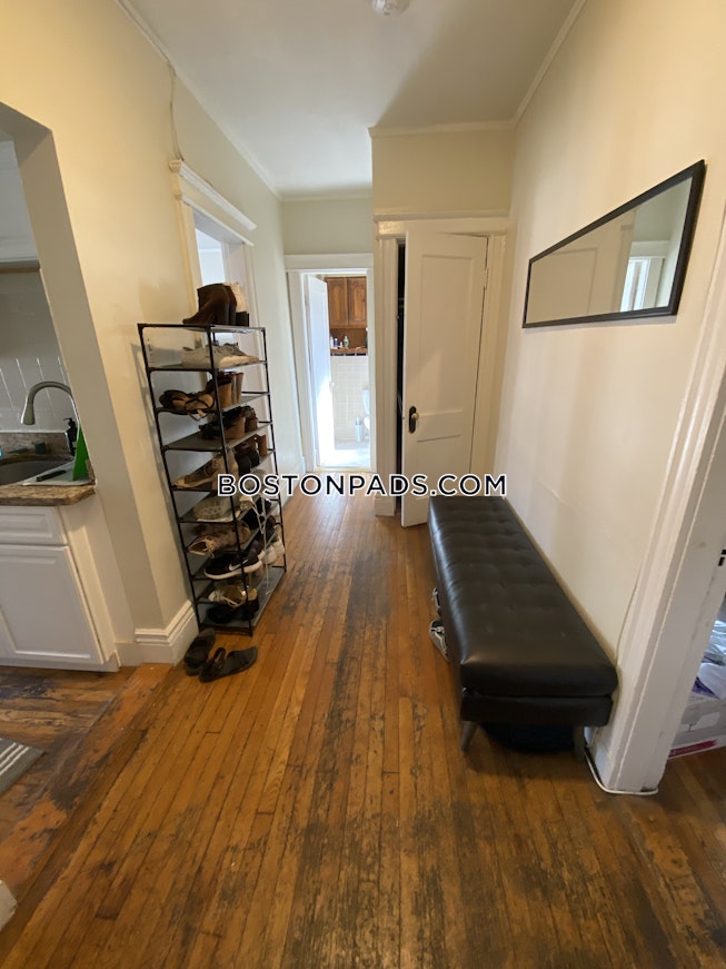 Boston - $3,200 /mo