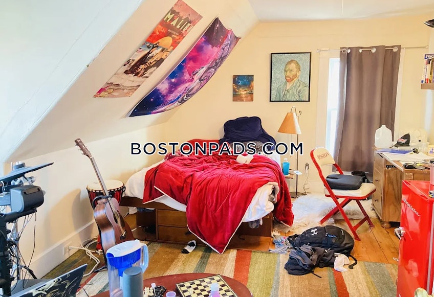 Boston - $6,500 /month