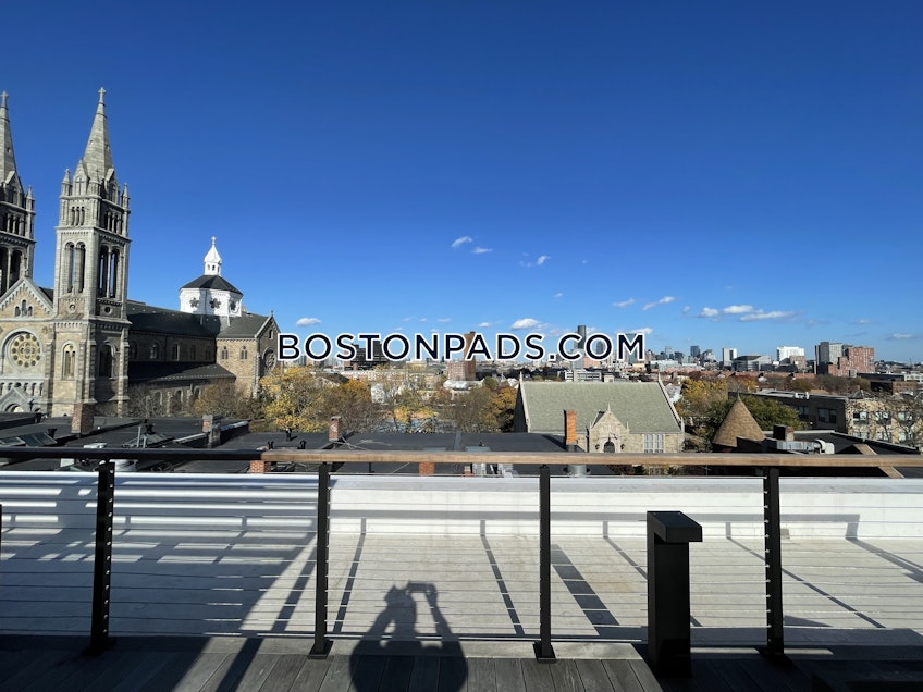 Boston - $4,125 /month