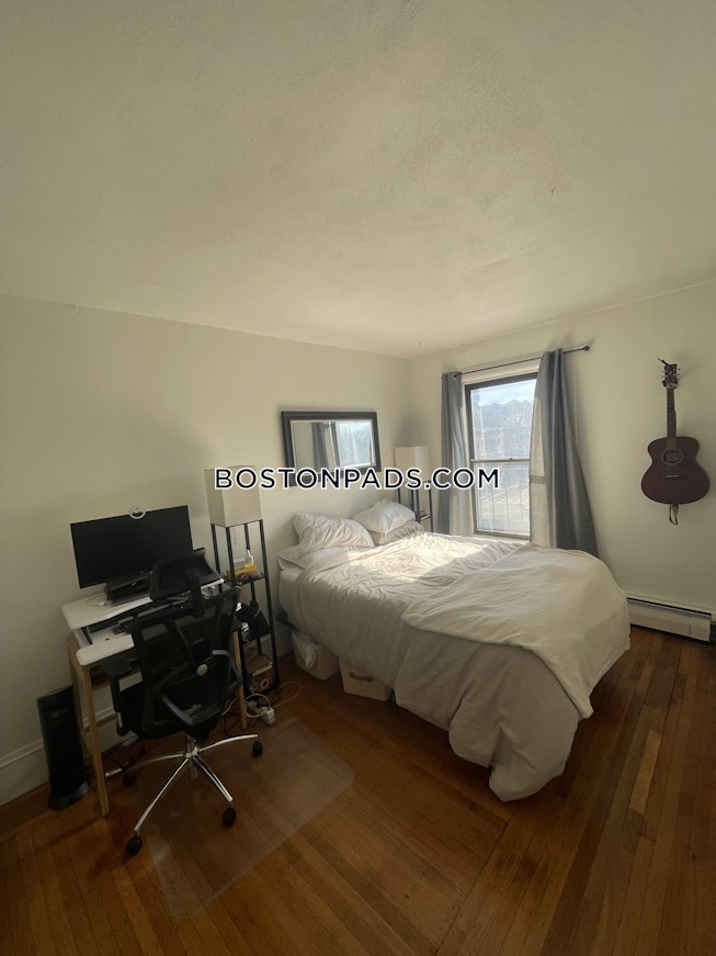 Boston - $2,950 /mo