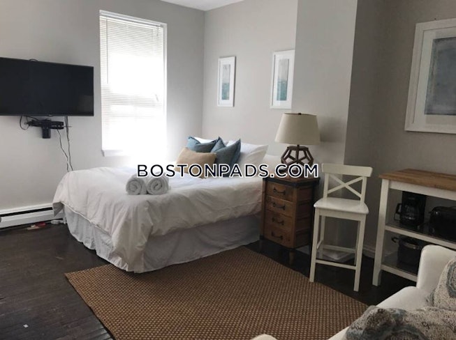 Boston - $2,150 /mo