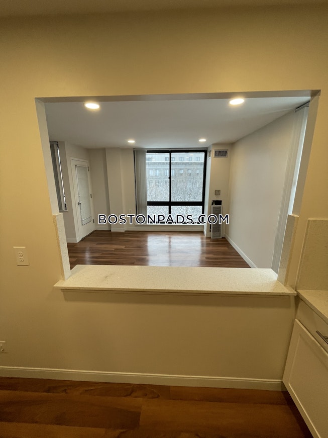 Boston - $4,250 /mo