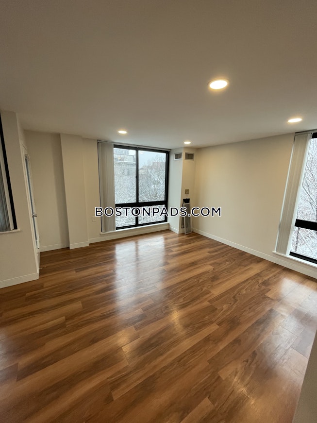 Boston - $4,250 /mo