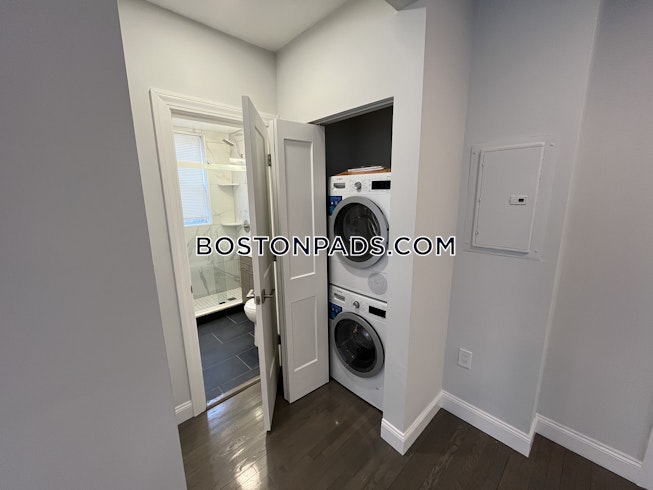 Boston - $2,975 /mo