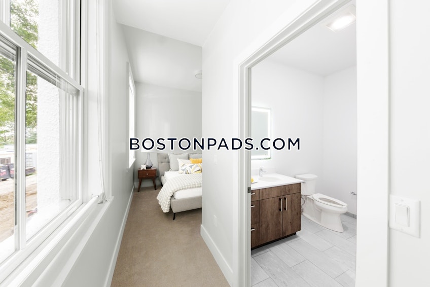 Boston - $7,836 /month