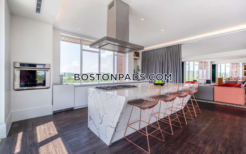 Boston - $3,814 /month