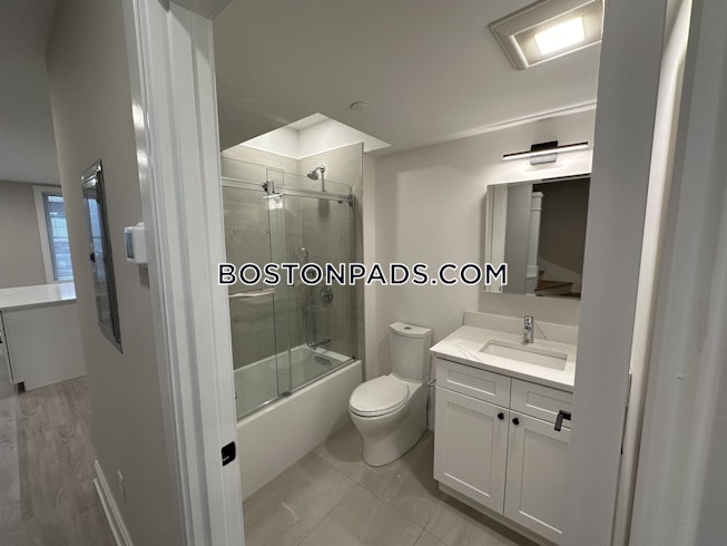 Boston - $7,900 /mo