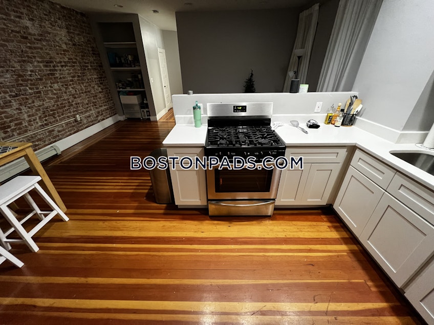 Boston - $3,400 /month