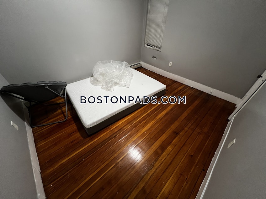 Boston - $3,400 /month