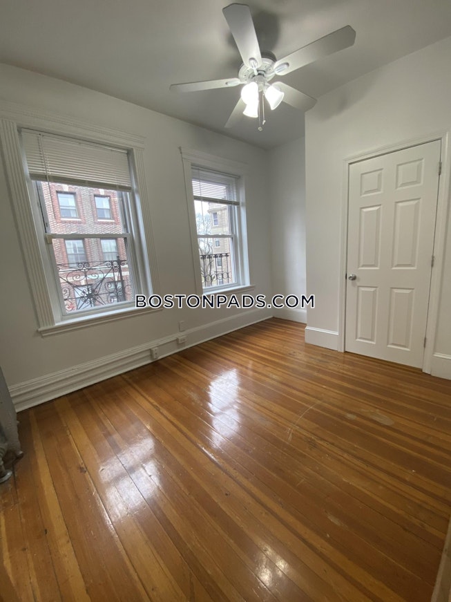 Boston - $2,650 /mo