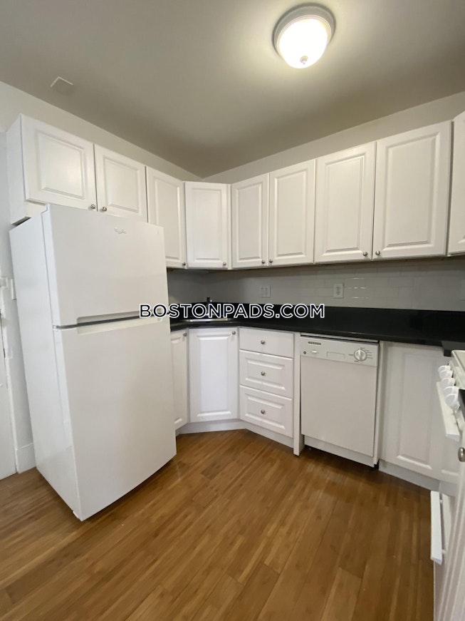 Boston - $2,650 /mo