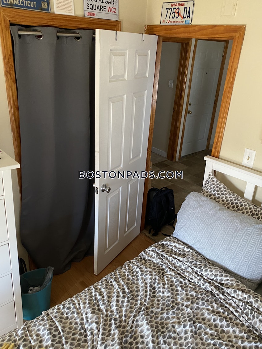 Boston - $2,800 /month