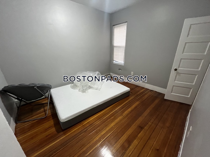 Boston - $3,400 /month