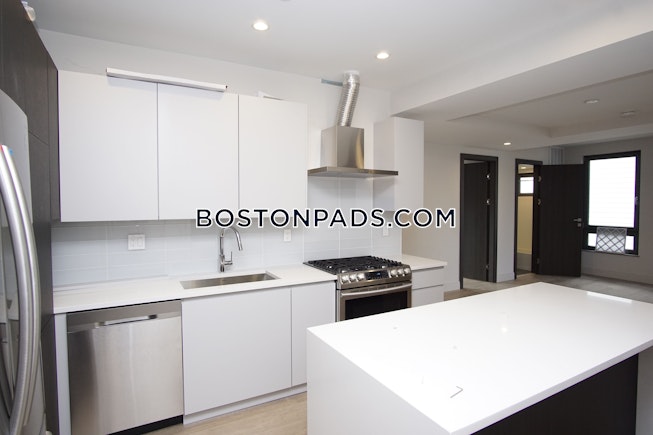 Boston - $5,600 /mo