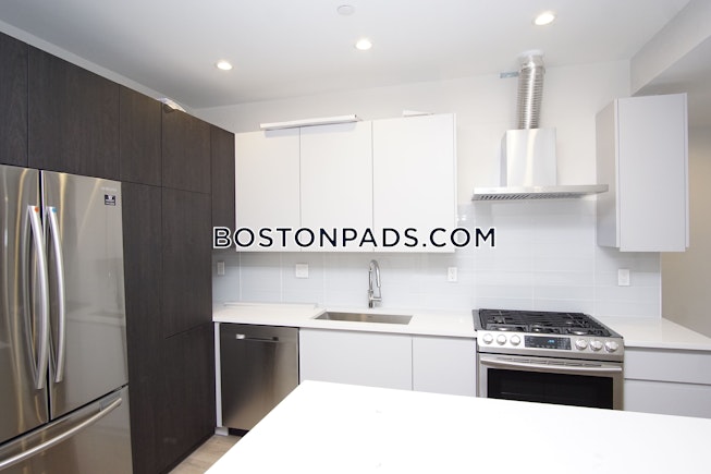 Boston - $5,600 /mo