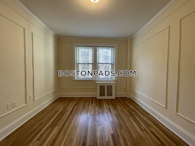 Boston - $2,895 /mo