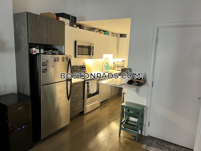 Boston - $3,250 /mo