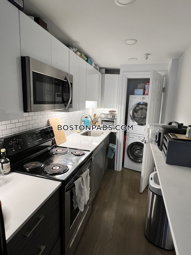 Boston - $3,250 /mo