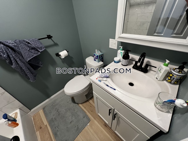 Boston - $2,995 /mo