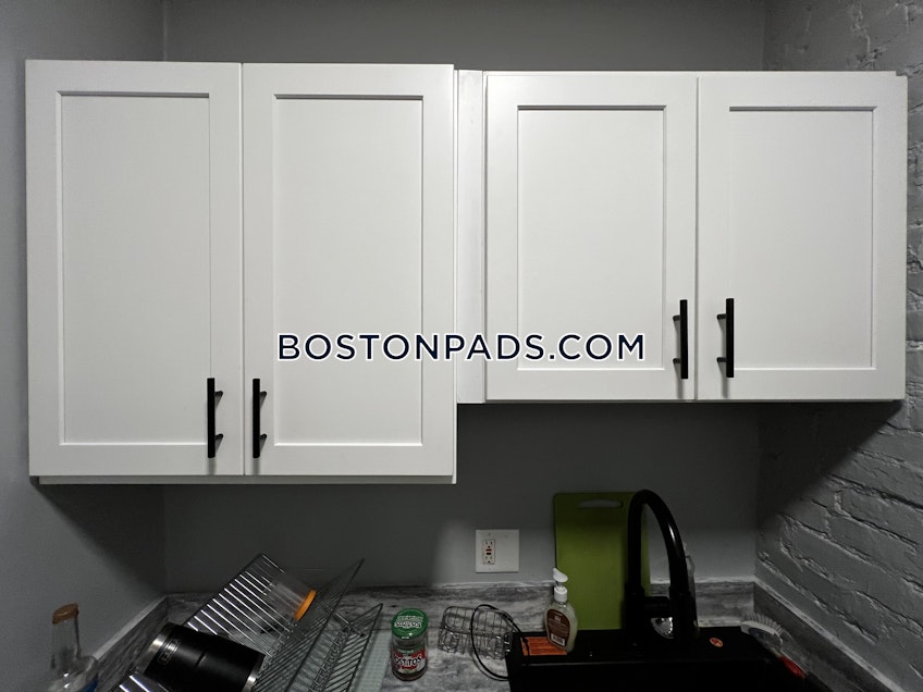 Boston - $2,995 /month