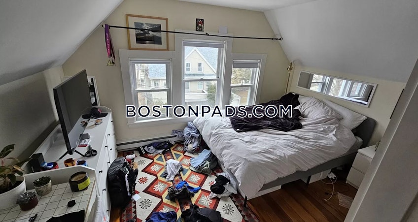 Boston - $6,600 /month
