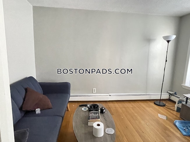 Boston - $3,400 /mo