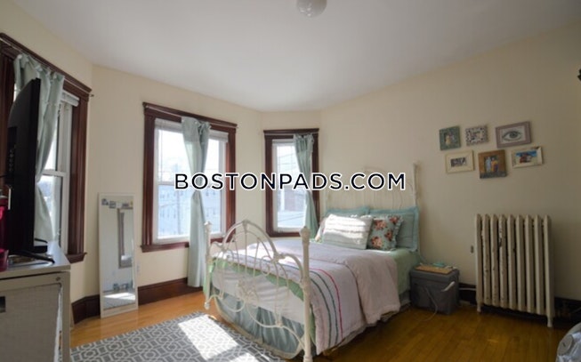 Boston - $4,000 /mo