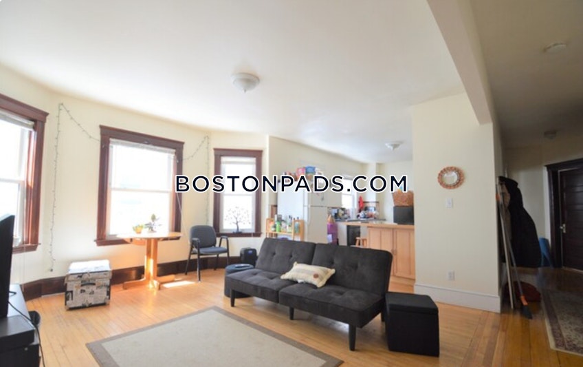 Boston - $4,000 /month