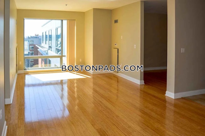 Boston - $4,252 /mo