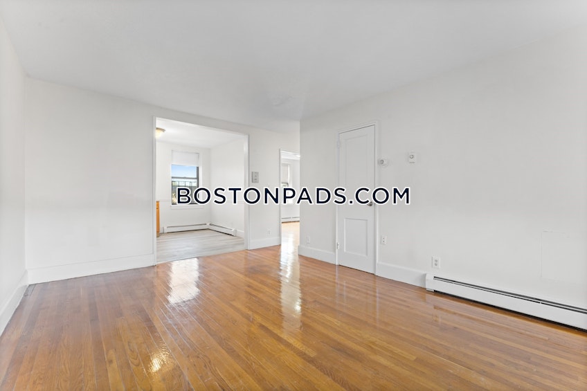 Boston - $2,635 /month