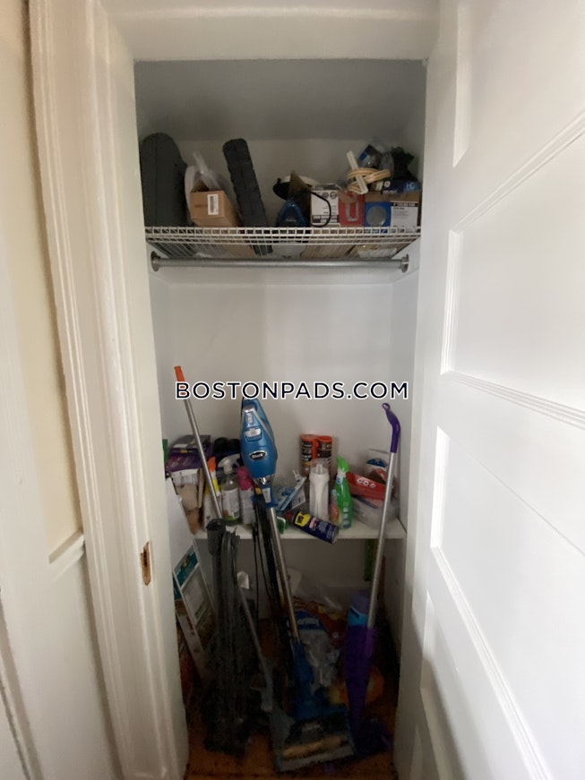 Boston - $4,000 /mo