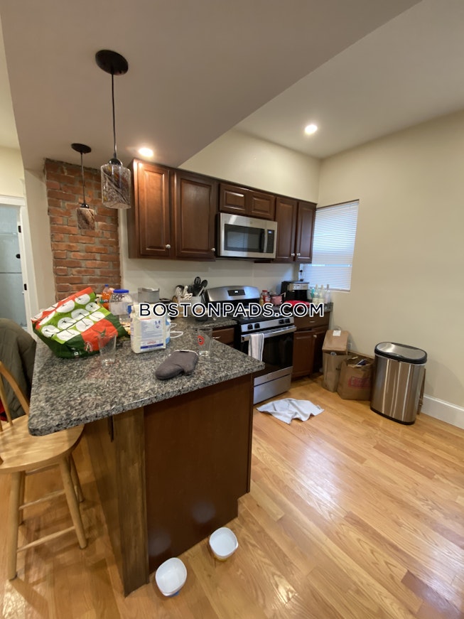 Boston - $3,800 /mo