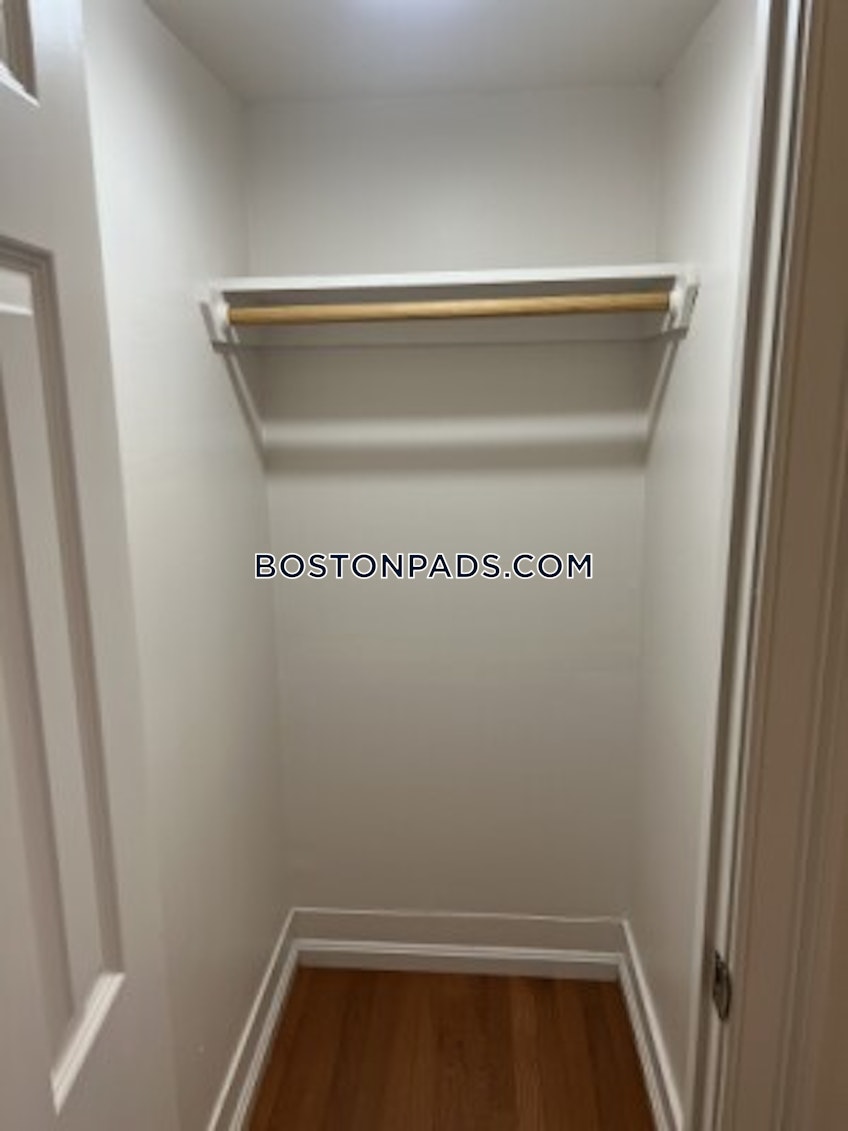 Boston - $3,997 /month