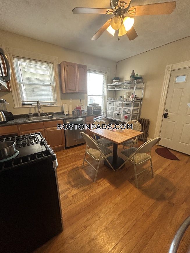 Boston - $3,400 /mo