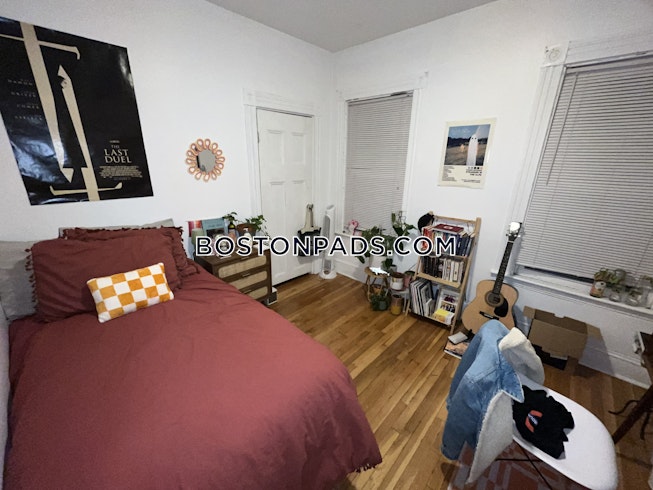 Boston - $3,200 /mo